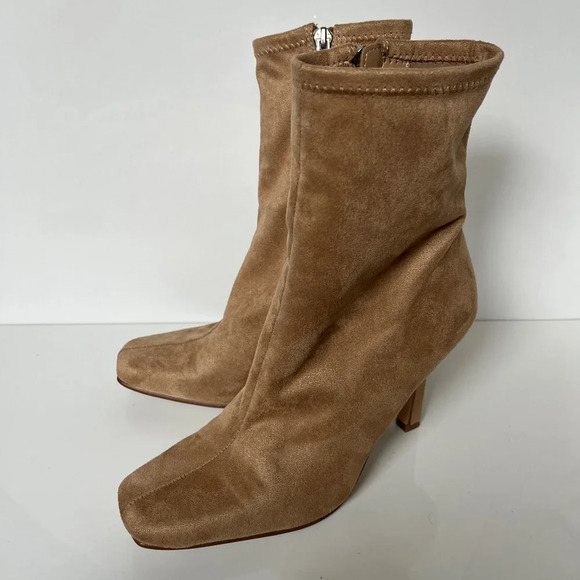 Elegant Tan Suede Ankle Boots - Picture 4 of 7